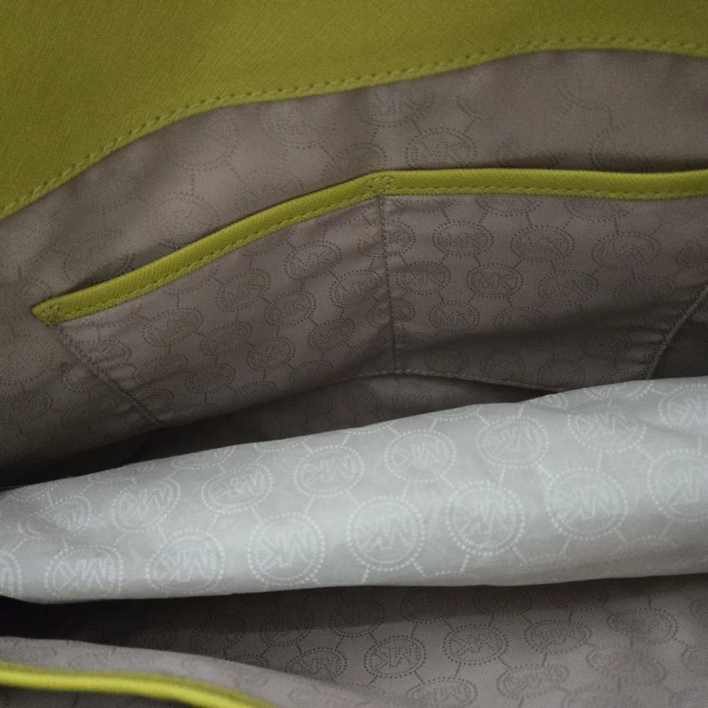 Michael Kors bag - Picture 4 of 4